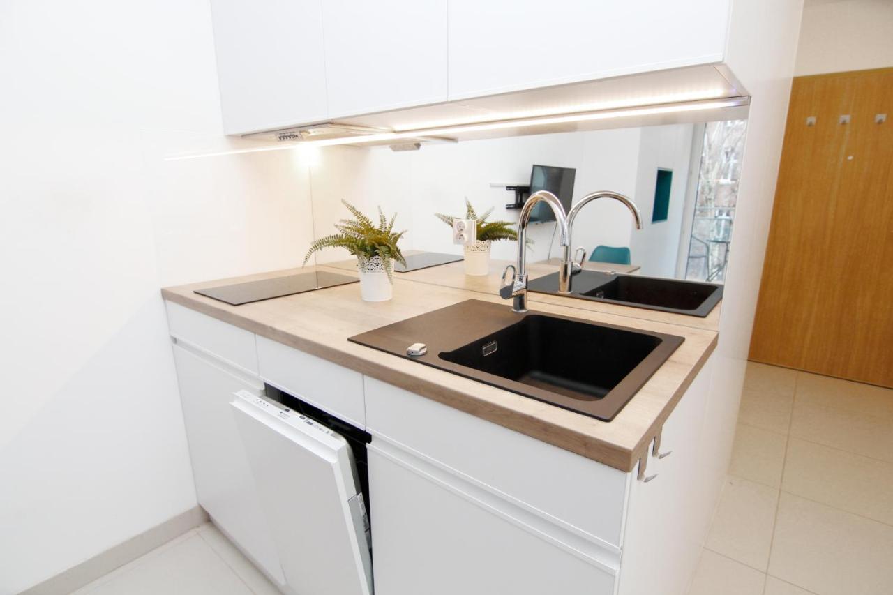 Blue River - Pulaskiego A - Private Apartment Wroclaw Luaran gambar